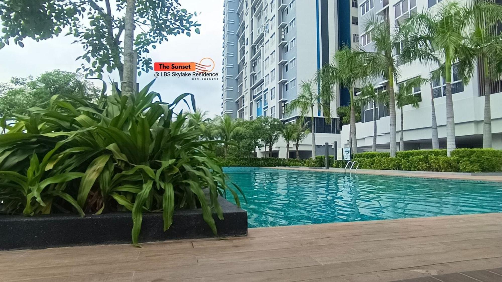 The Sunset - Lbs Skylake Residence Puchong Extérieur photo